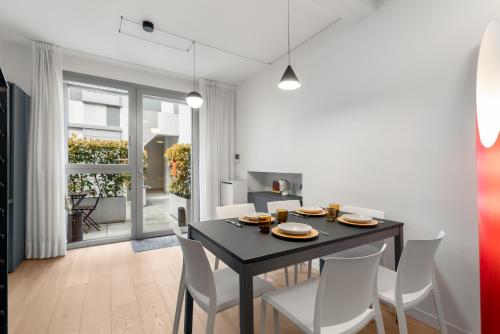 Washington metro M4 5min Duplex with terrace — 4-Star Luxury Hotel in Milan, Italy