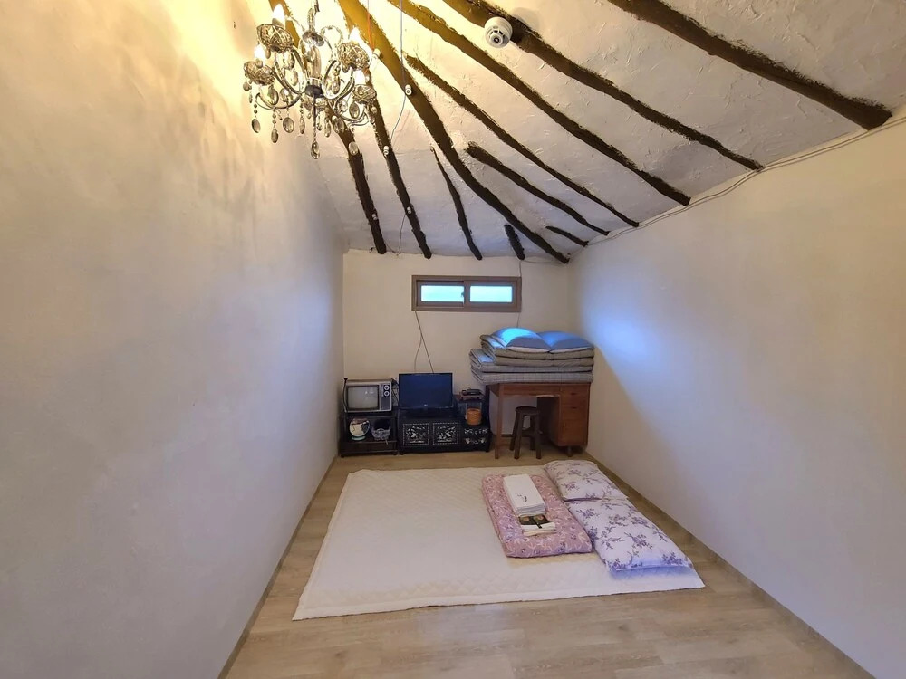 Sangjuhanok in Sangju, South Korea