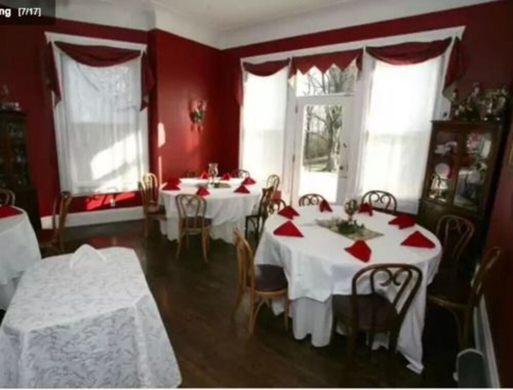 Six Acres Bed & Breakfast - photo 24