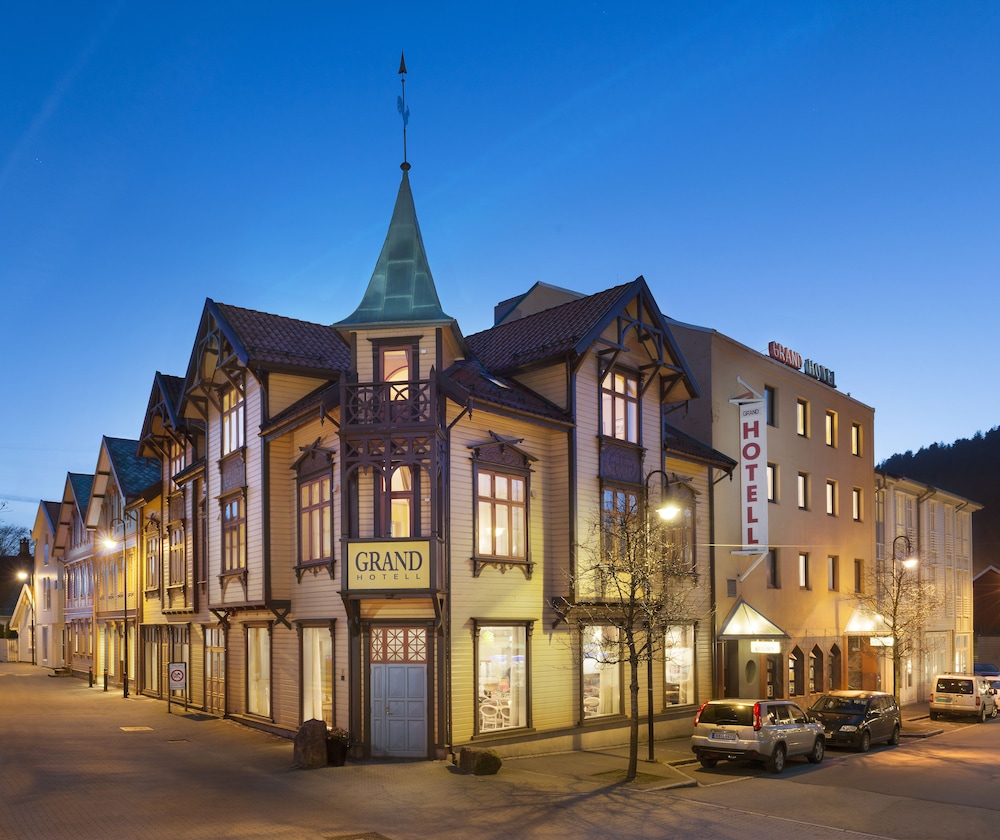 Grand Hotell Egersund — 4-Star Luxury Hotel in Egersund, Norway