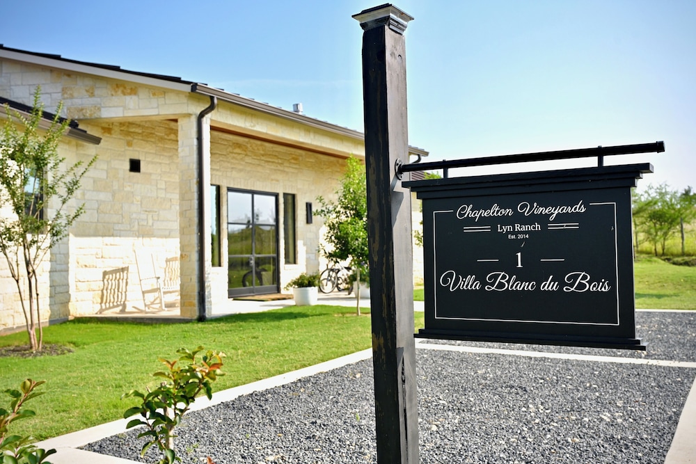Chapelton Villas — 4-Star Luxury Hotel in Washington, United States