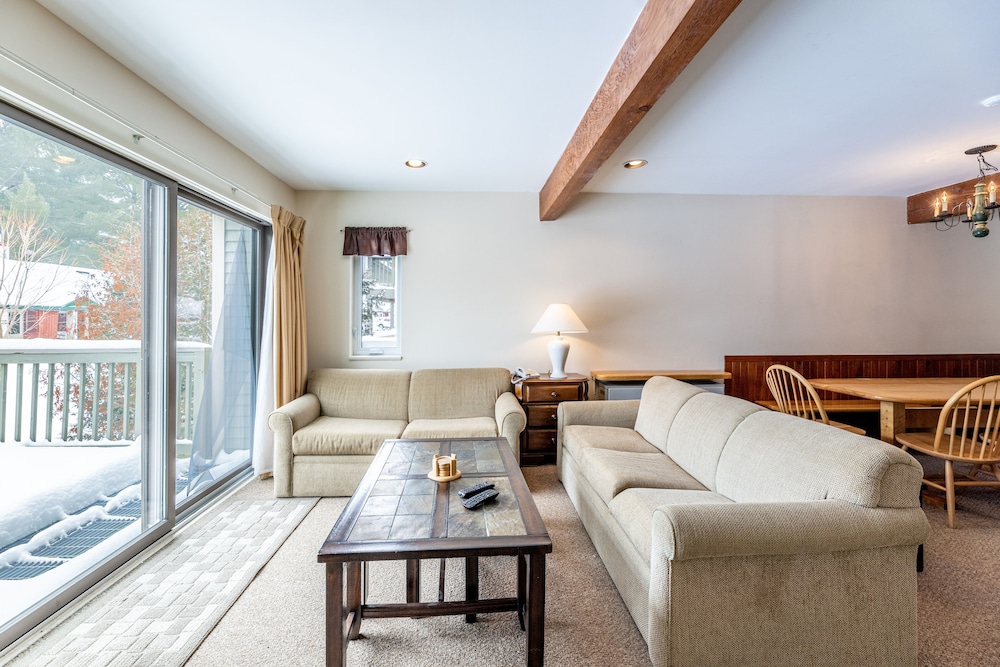 Smugglers' Notch Resort Private Suites - photo 84