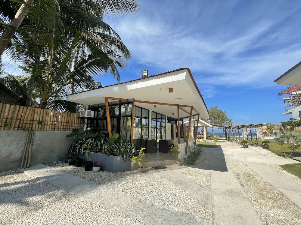 Fins Pacific Coral Bay By Hiverooms — Samboan