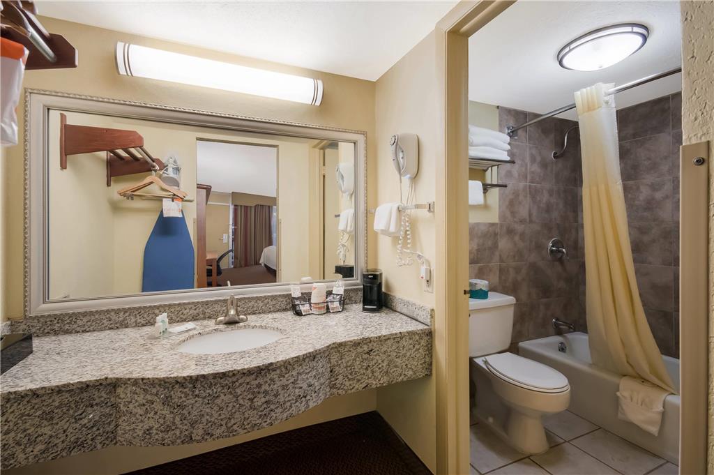 Quality Inn Chickasha - photo 13