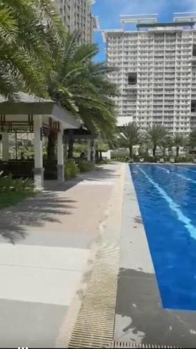 Eagle's Nest 2BR Furnished with Fast Internet and Netflix — 4-Star Luxury Hotel in Davao, Philippines