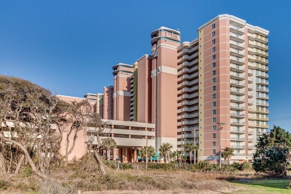 Baywatch Resort by Escape - photo 18
