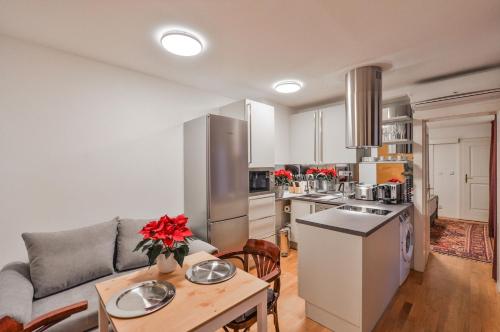 Romantic Apartment Prague near Charles Bridge — 4-Star Luxury Hotel in Prague, Czech Republic