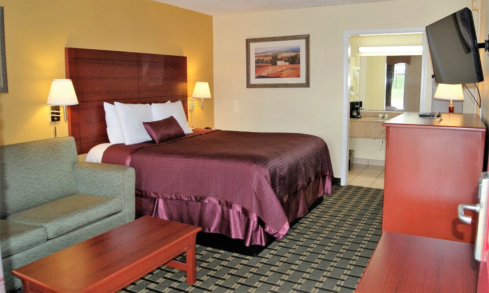 Red Carpet Inn - photo 14