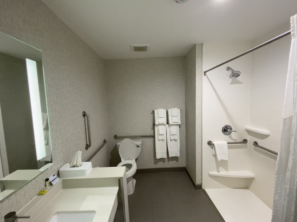 Holiday Inn Express Pineville Alexandria Area by IHG - photo 29