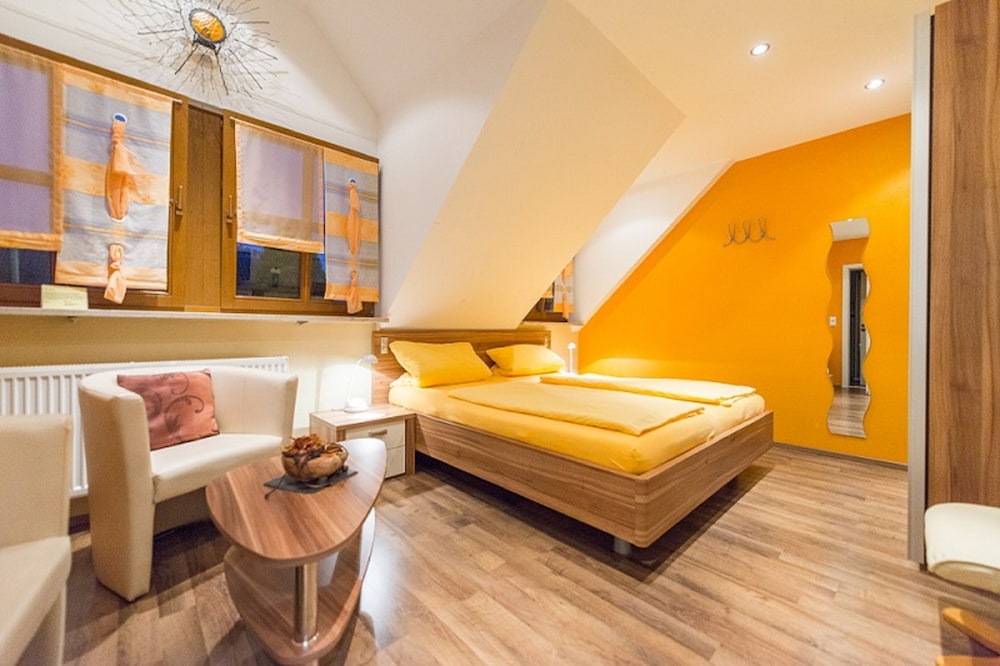 Weingut Karl Braun — hotel in Nordheim