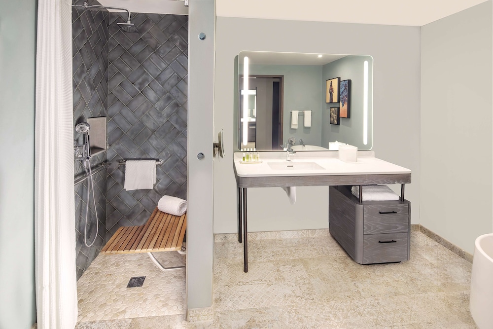 Bathroom shower