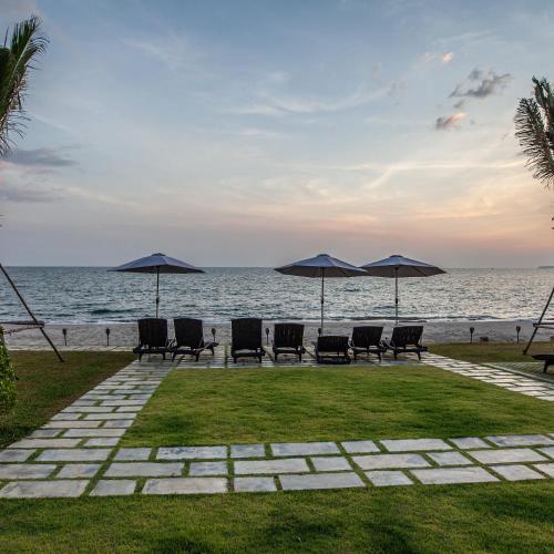 Escape Beach Condo Family Room — 4-Star Luxury Hotel in Rayong, Thailand