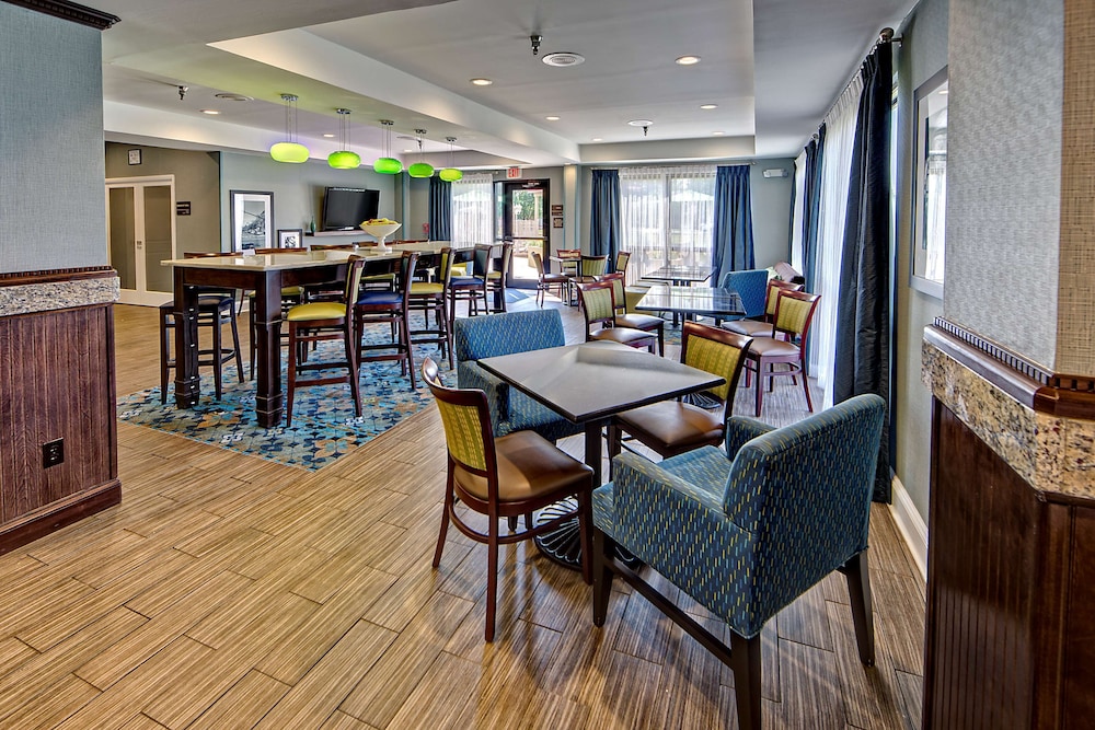 Hampton Inn Laurinburg - featured photo