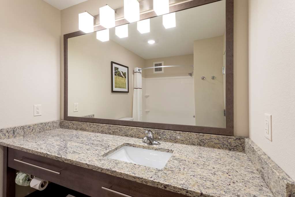 GrandStay Hotel & Suites Rock Valley - photo 9
