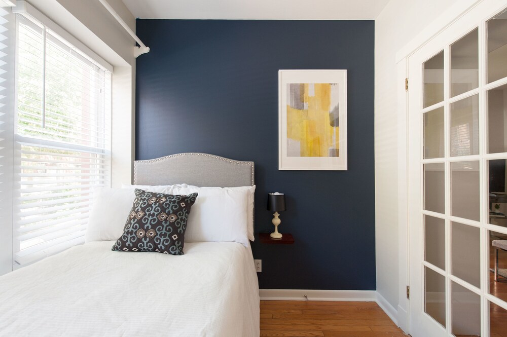 Sophisticated 4BR in Lincoln Park by Sonder - photo 3