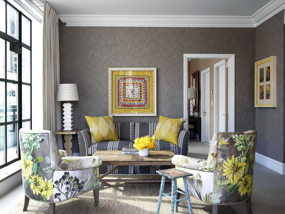 The Whitby Hotel - photo 10