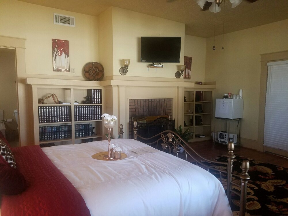 Gibbs Street Manor - photo 10