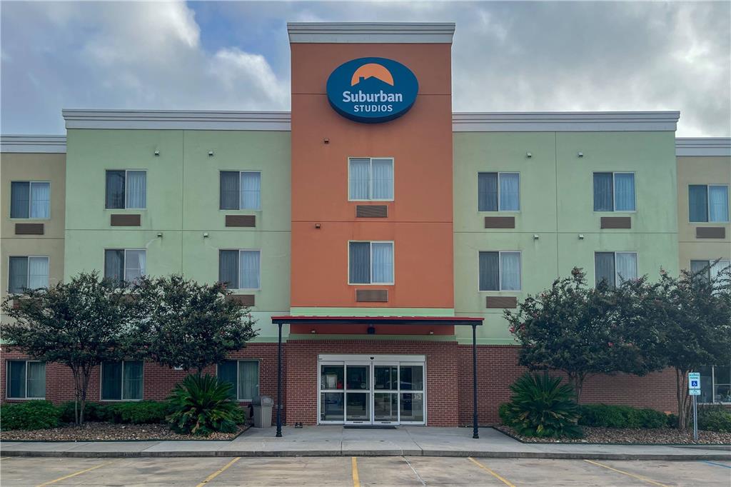 Suburban Studios Donaldsonville Gonzales - photo 4