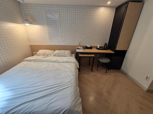 호텔라찌 — 5-Star Luxury Hotel in Busan, South Korea