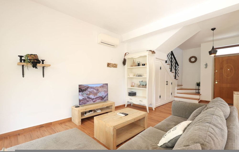 Grandstay Villa Perla Resort in Durres, Albania