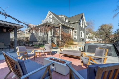 Elite Quarters Prime Location Downtown Hot Tub BBQ — 4-Star Luxury Hotel in Colorado Springs, United States