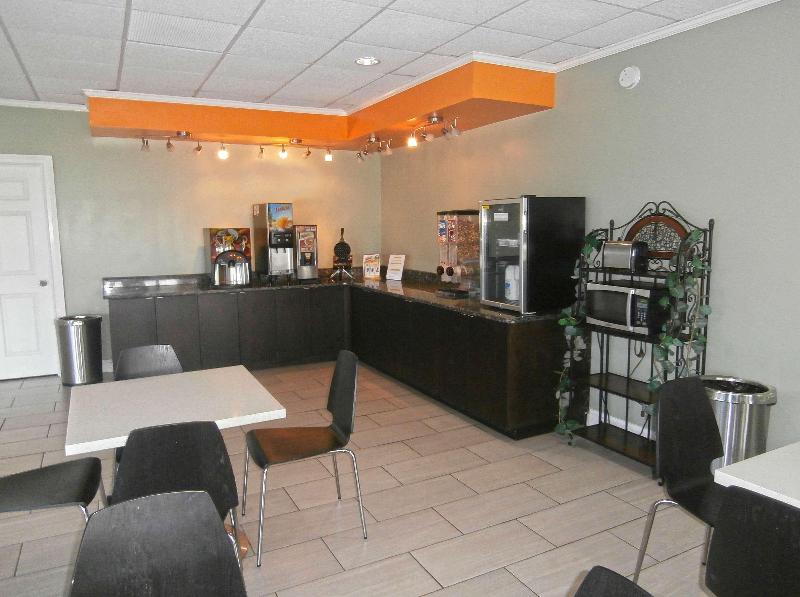 Americas Best Value Inn Newnan - photo 25