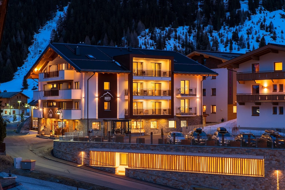 Alpinhotel Monte Superior Silvretta Card Premium Betrieb in Galtuer, Austria