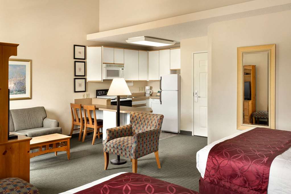 Baymont by Wyndham Wichita East - photo 14