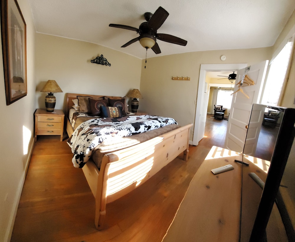 Cottonwood Hotel - photo 33