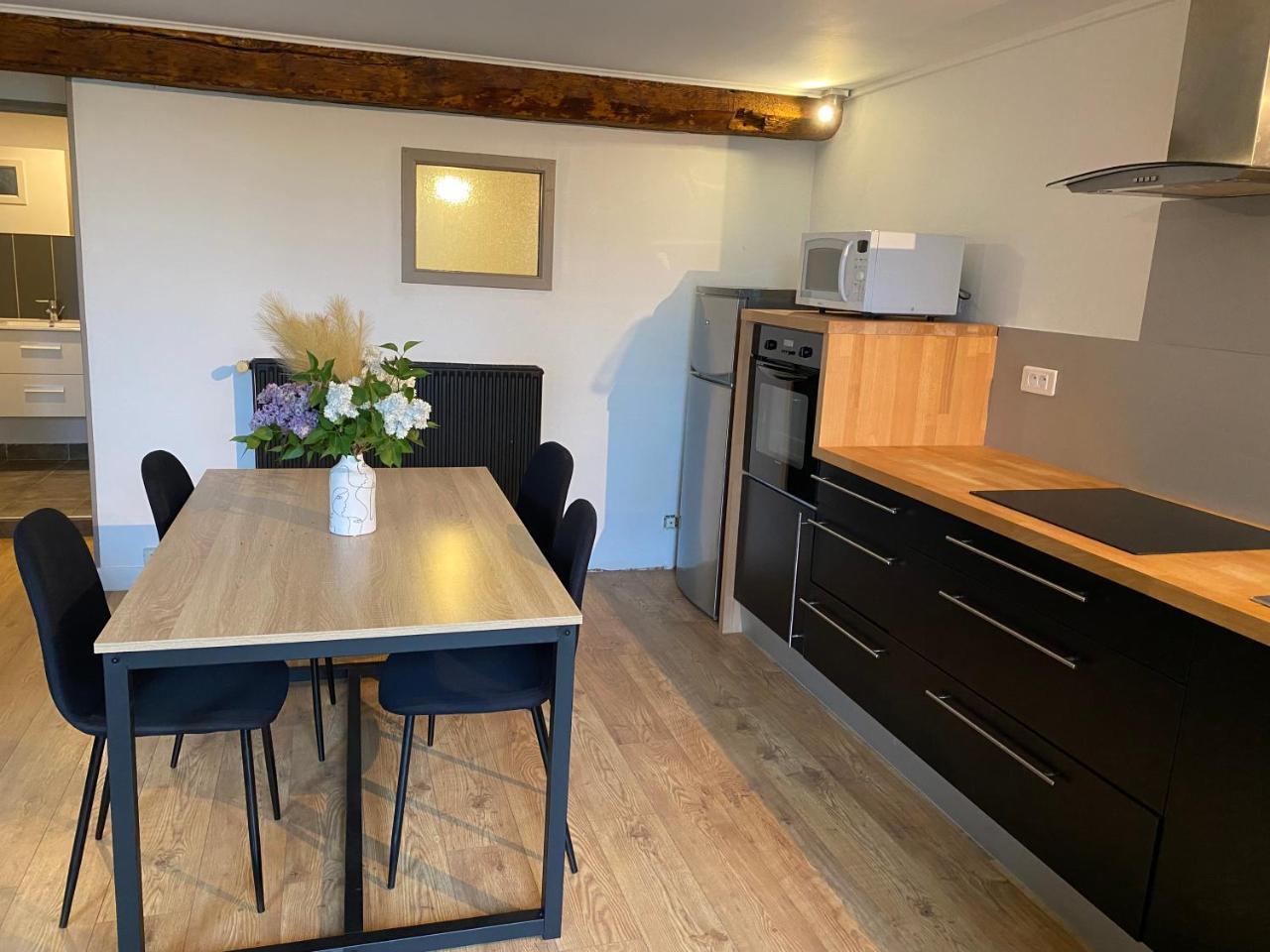 Logement Cocooning Au Cœur de la Nature — hotel in Saint-Symphorien-Sur-Coise