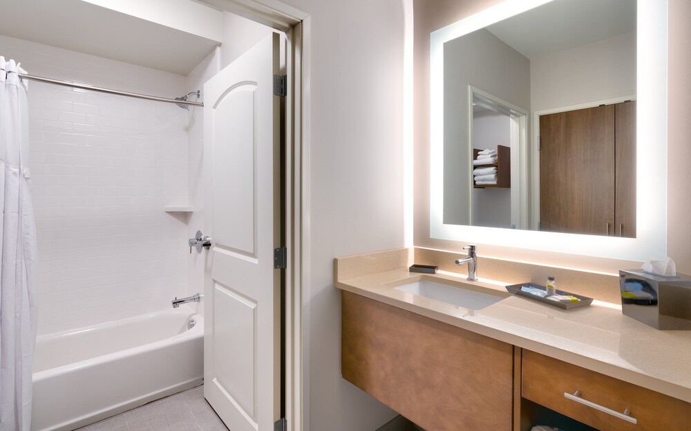 Staybridge Suites Lehi Traverse Ridge Center by IHG - photo 24