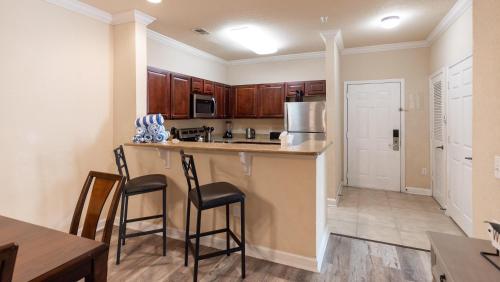 Tuscana Resort 2 Bedroom Condo Clubhouse Access 8 miles to Disney 2 Condo - photo 2