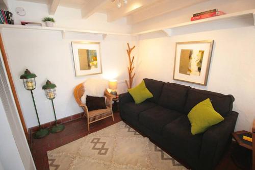 Galisteo Getaway Courtyard Near Railyard in Santa Fe, United States