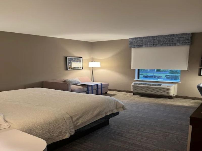 Hampton Inn & Suites Culpeper - photo 13