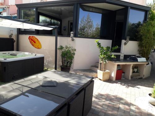 les hameaux de l’Ermitage in Hyeres, France