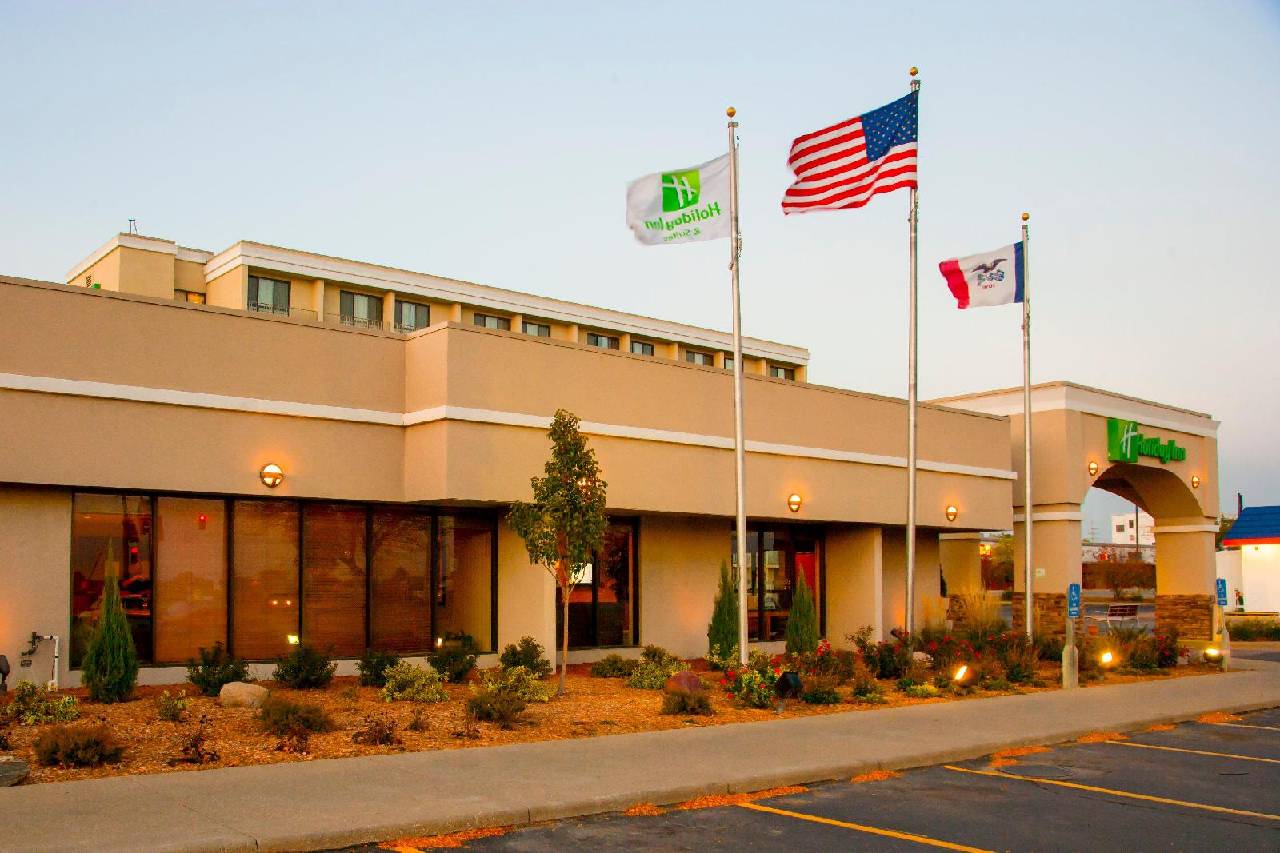 DoubleTree by Hilton Sioux City IA - photo 3