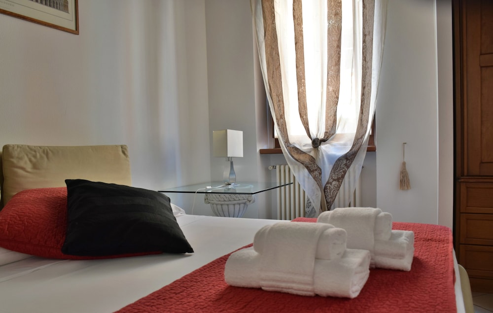Borgo Pio 91 — 4-Star Luxury Hotel in Rome, Italy