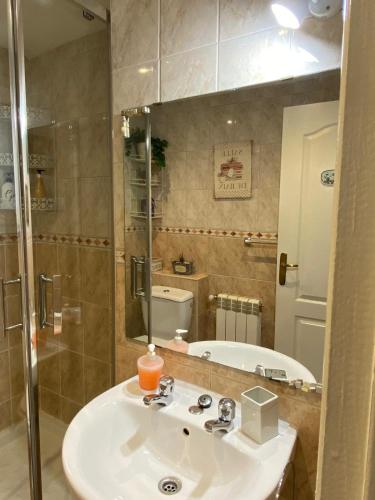 Apartamento Zurbarán — 4-Star Luxury Hotel in Irun, Spain