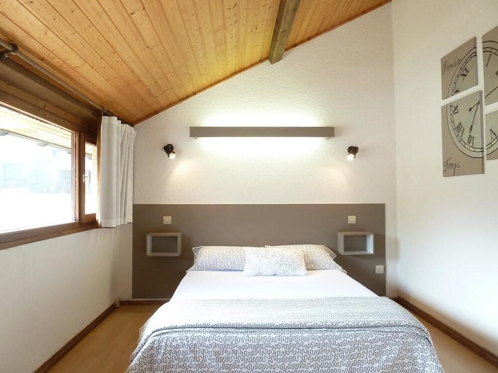 Location Vacances Le Val Du Rio - carbon neutral hotel in Le Chambon Sur Lignon