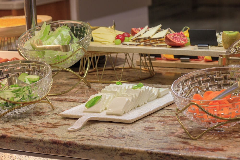 מזון ומשקאות