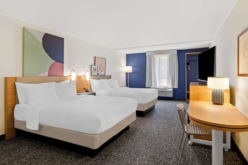 Spark by Hilton Daleville Roanoke North - photo 10