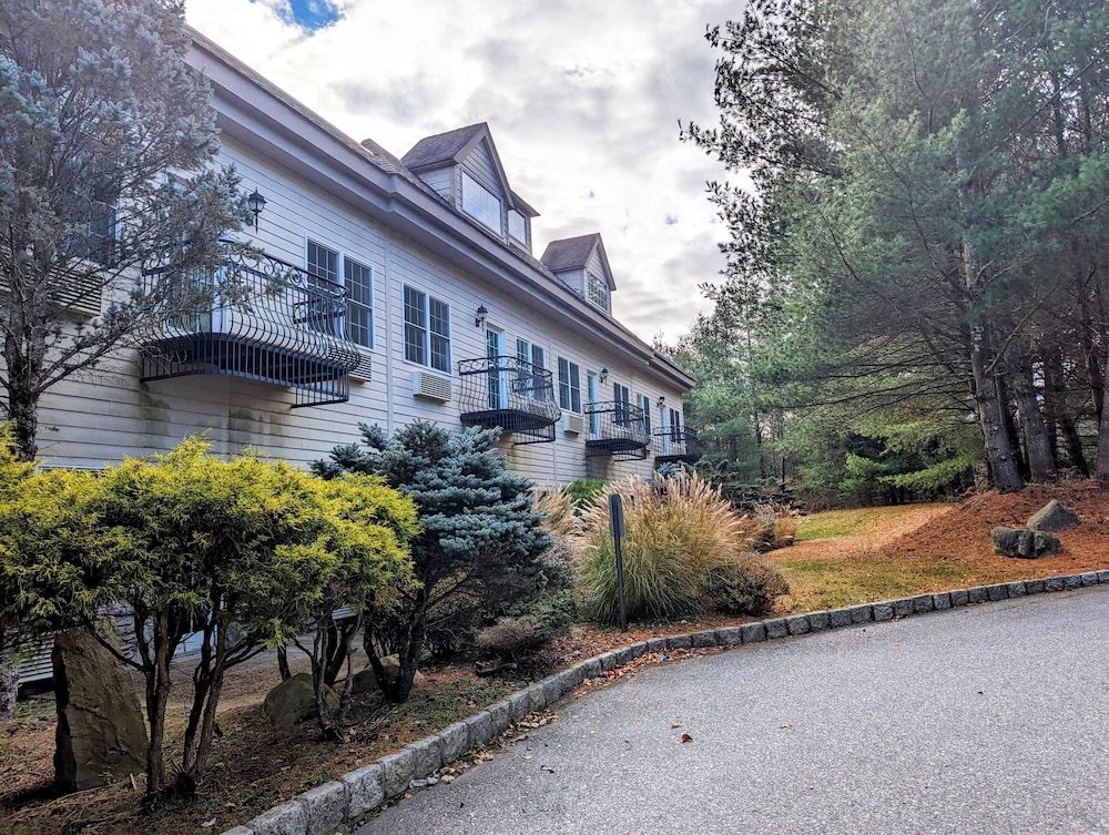 The Willowbrook Golf Hotel At Split Rock - photo 21