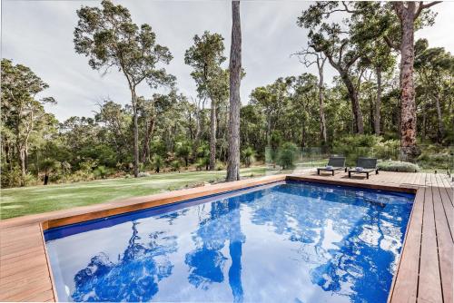 Songbird I Private Properties - carbon neutral hotel in Yallingup