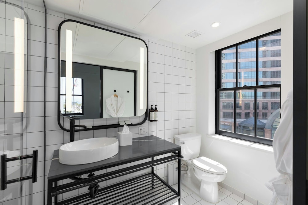 The Guild Hotel San Diego Downtown a Marriott Tribute Portfolio Hotel - photo 46