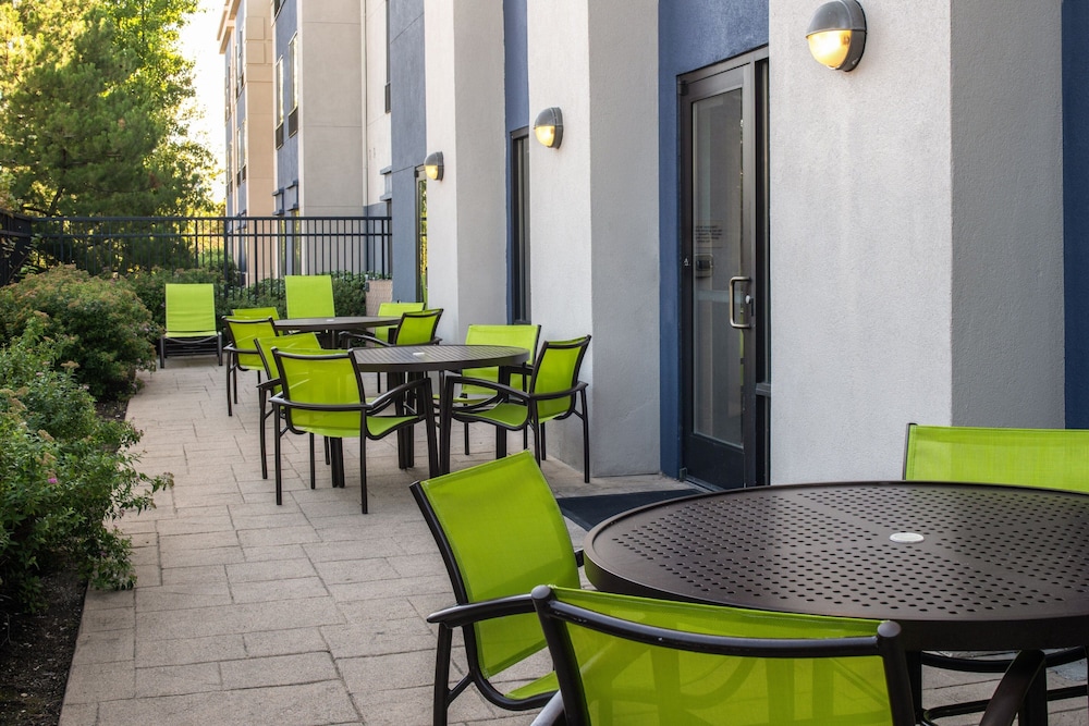 SpringHill Suites by Marriott Medford - photo 25
