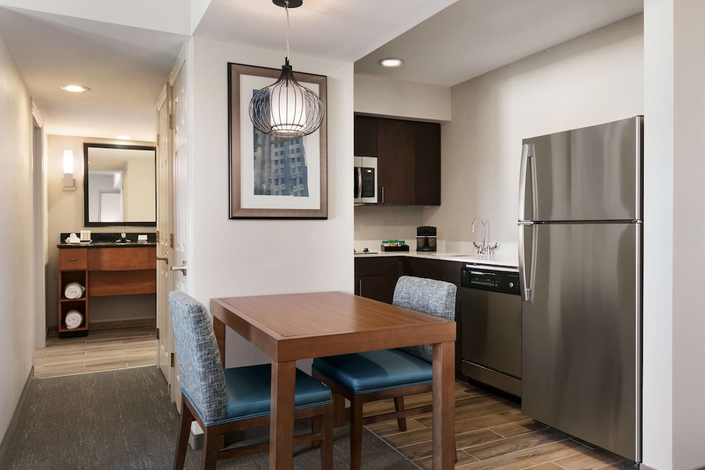 Homewood Suites by Hilton Greensboro - photo 17