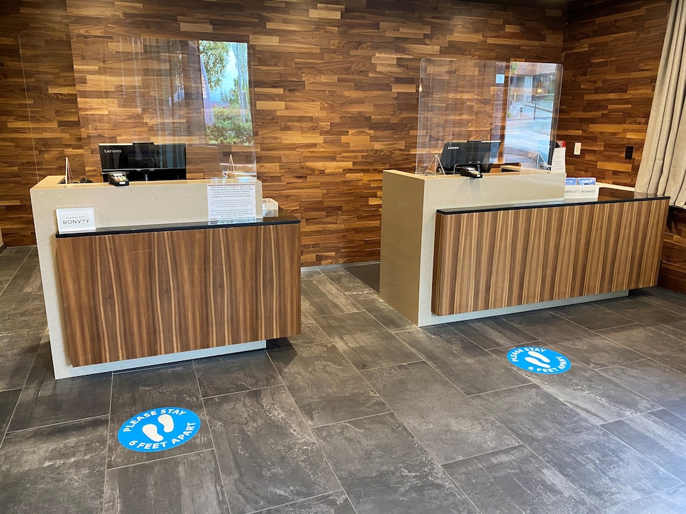 Courtyard By Marriott Seattle Northgate - photo 36