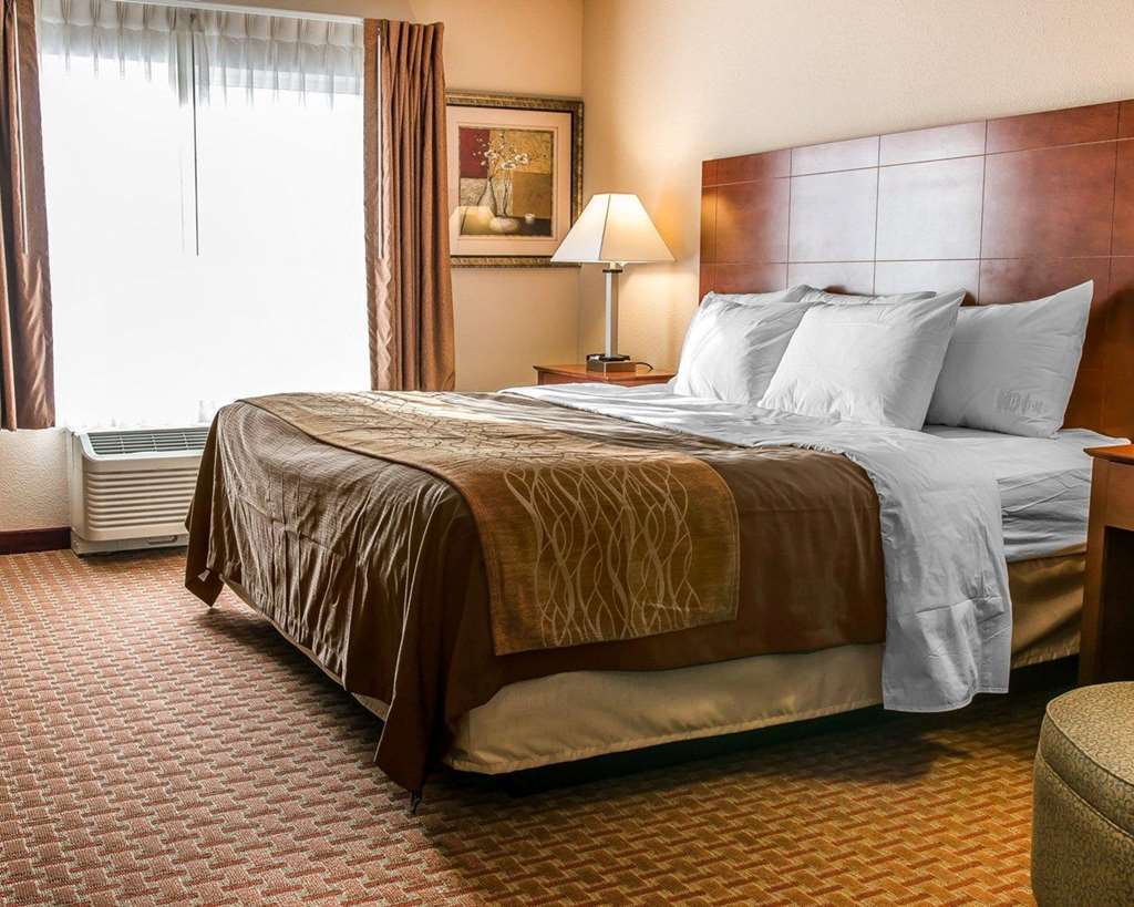 Quality Inn Near Interstate I94 - photo 6