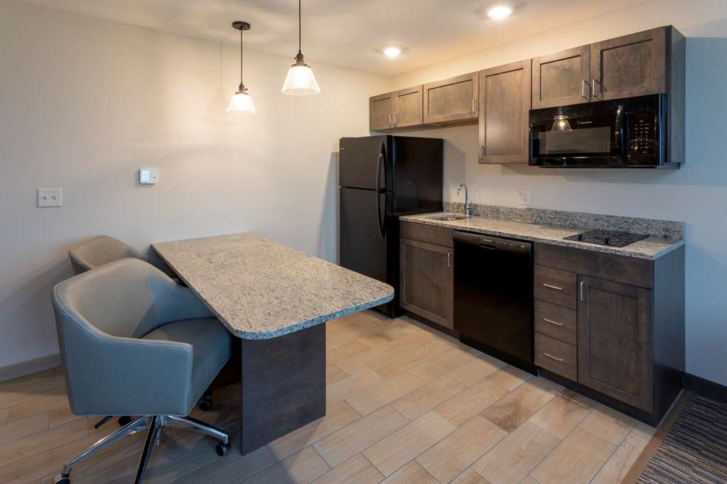 GrandStay Hotel & Suites Rock Valley - photo 7