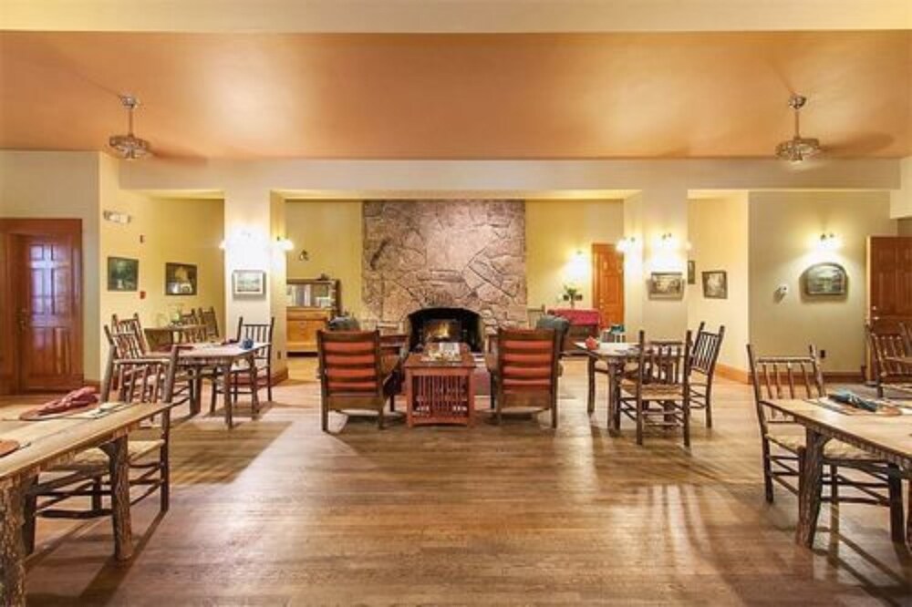 Alps Boulder Canyon Inn - photo 57